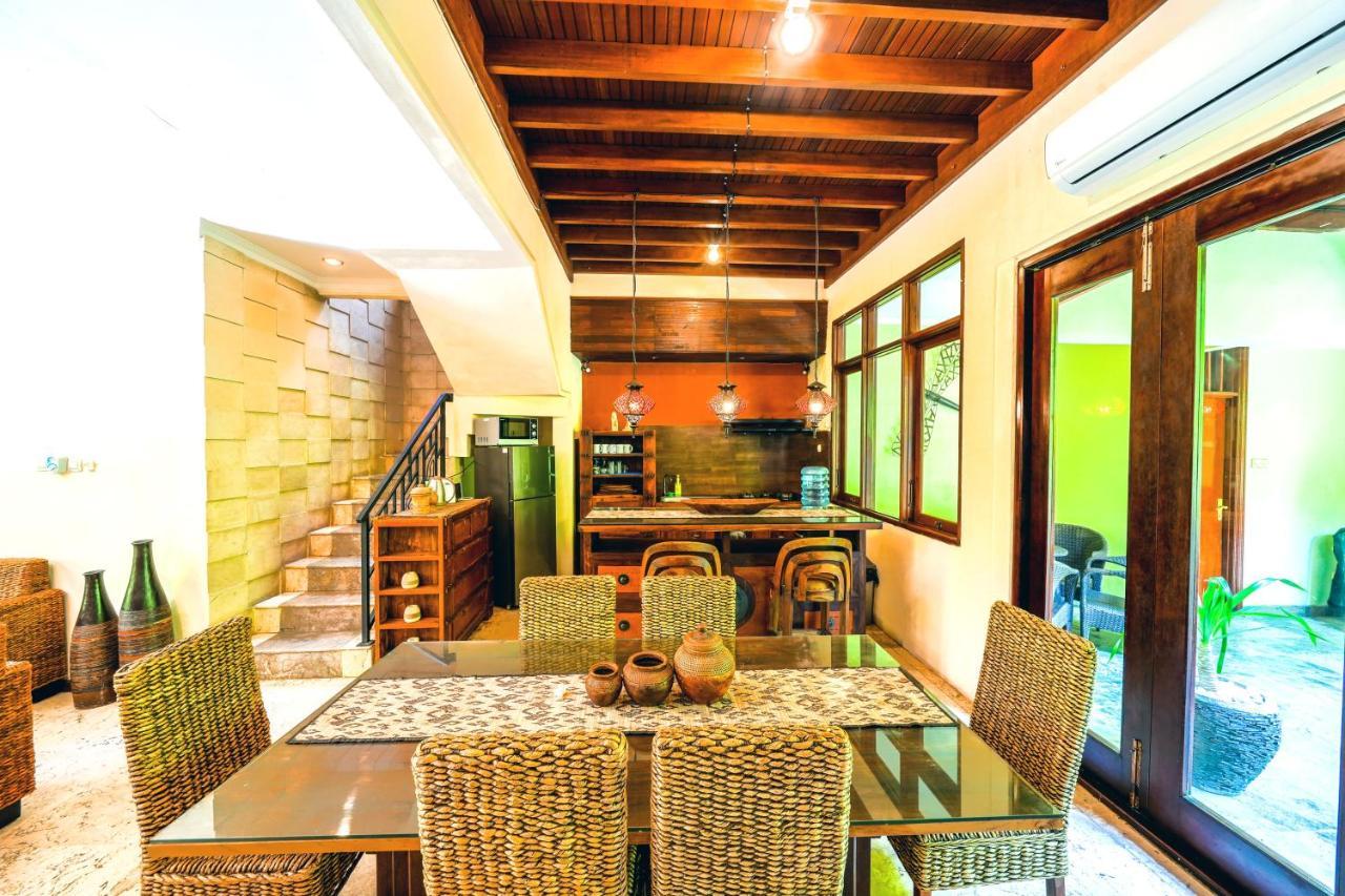 De Cinta Villa - Kuta - 5 Bedrooms - Heart Of Kuta Eksteriør bilde